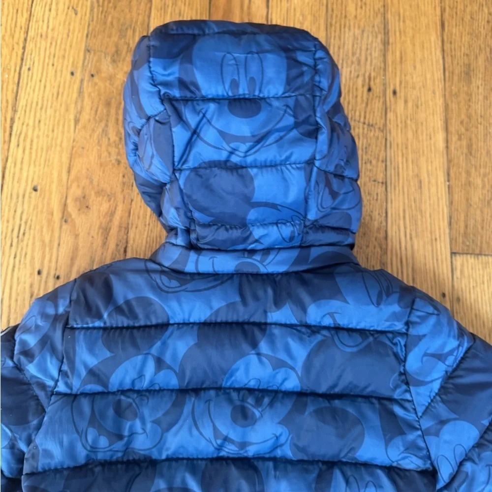 Baby GAP Disney Navy Blue Puffer Jacket size 0-6 months